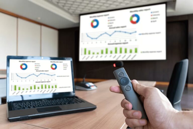 Wireless-presentation-with-remote
